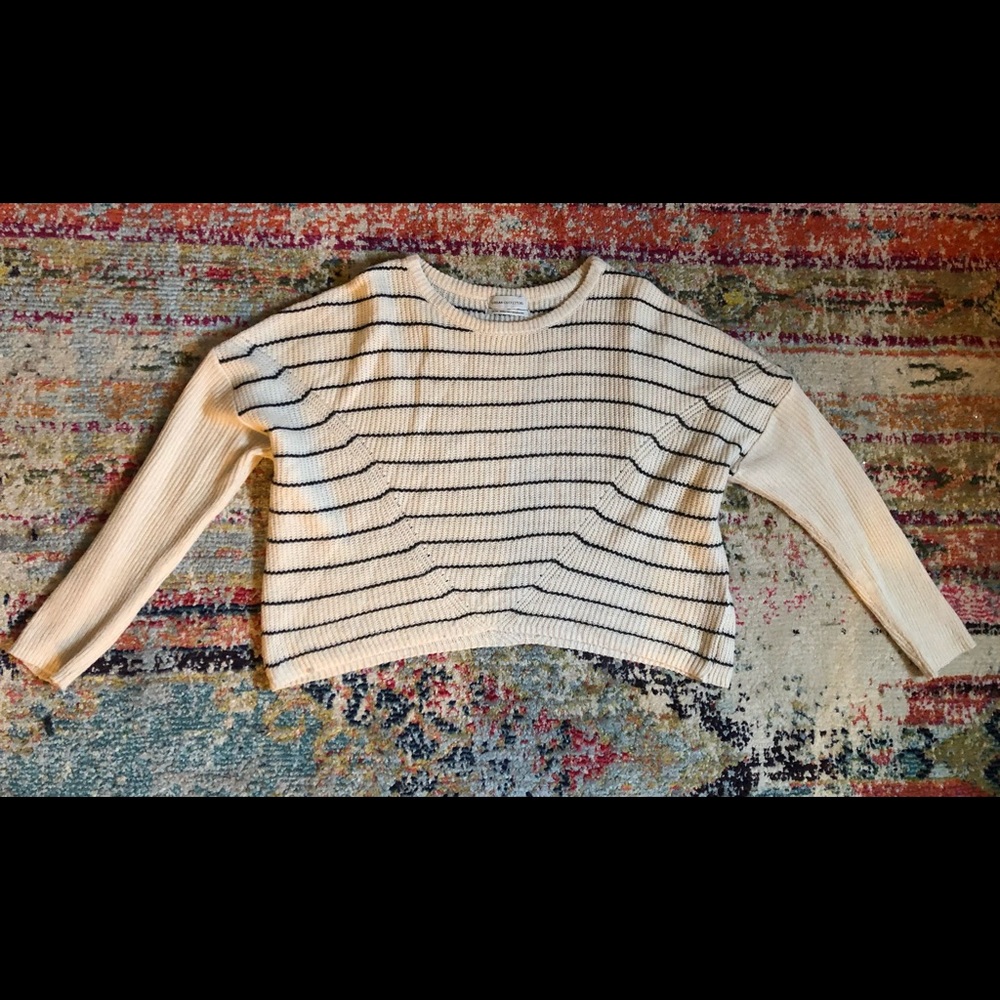 M Urban Outfitters cream and black cropped sweater